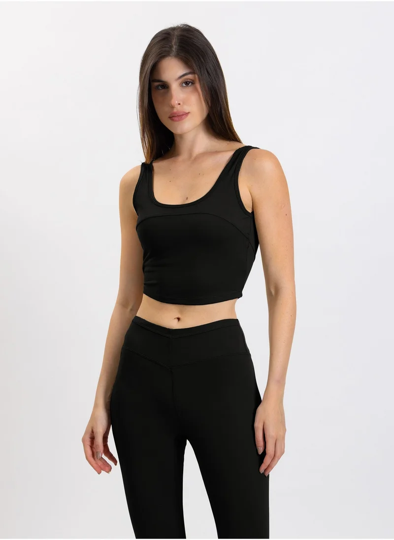SHAPES DETAILED SOFT CROP TOP
